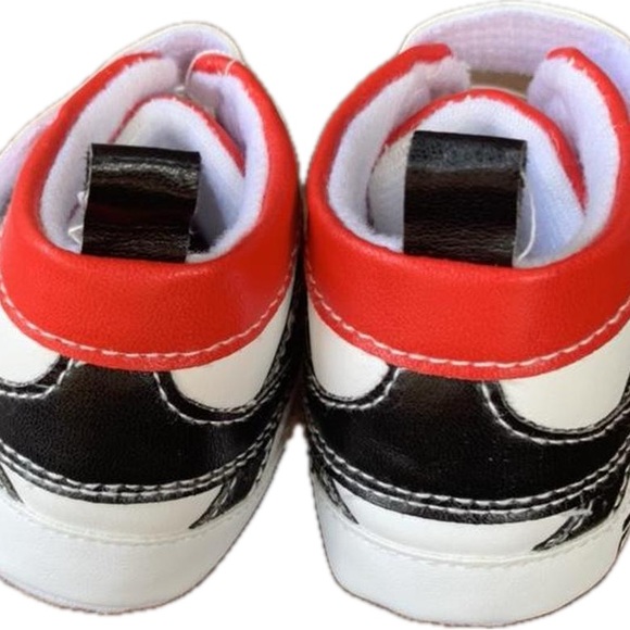Fila Red, Black and White Hi Top Crib Shoes Size 6-9 months - Picture 5 of 6